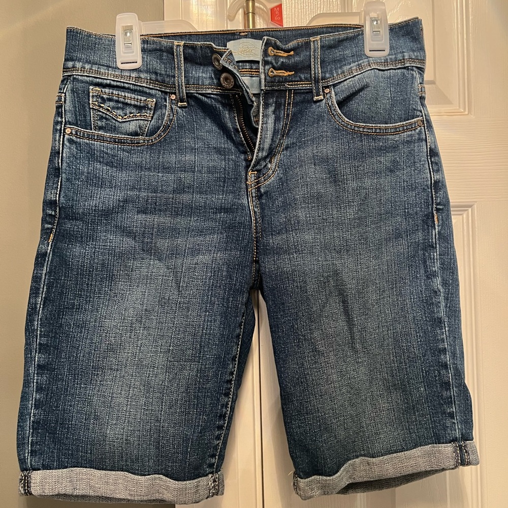 Levi’s Bermuda shorts